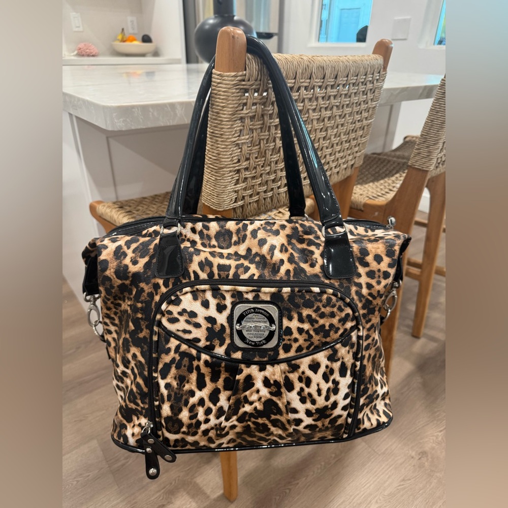 Kathy Van Zeeland Leopard Animal Print Duffle Travel Shoulder Weekender Purse XL - Picture 11 of 16